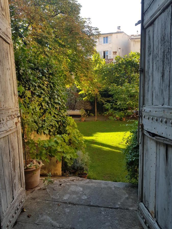 Bed&Breakfast Jardin de Marie Aix-en-Provence Exterior foto